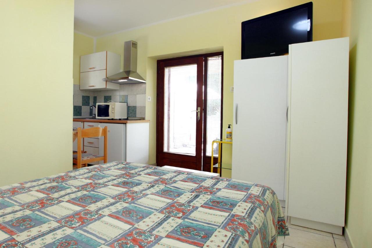 Dino Studio And Room Apartments ปอร์โตรอซ ภายนอก รูปภาพ