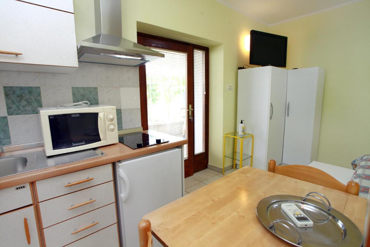 Dino Studio And Room Apartments ปอร์โตรอซ ภายนอก รูปภาพ